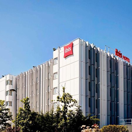Готель Ibis Lyon Est Брон Екстер'єр фото